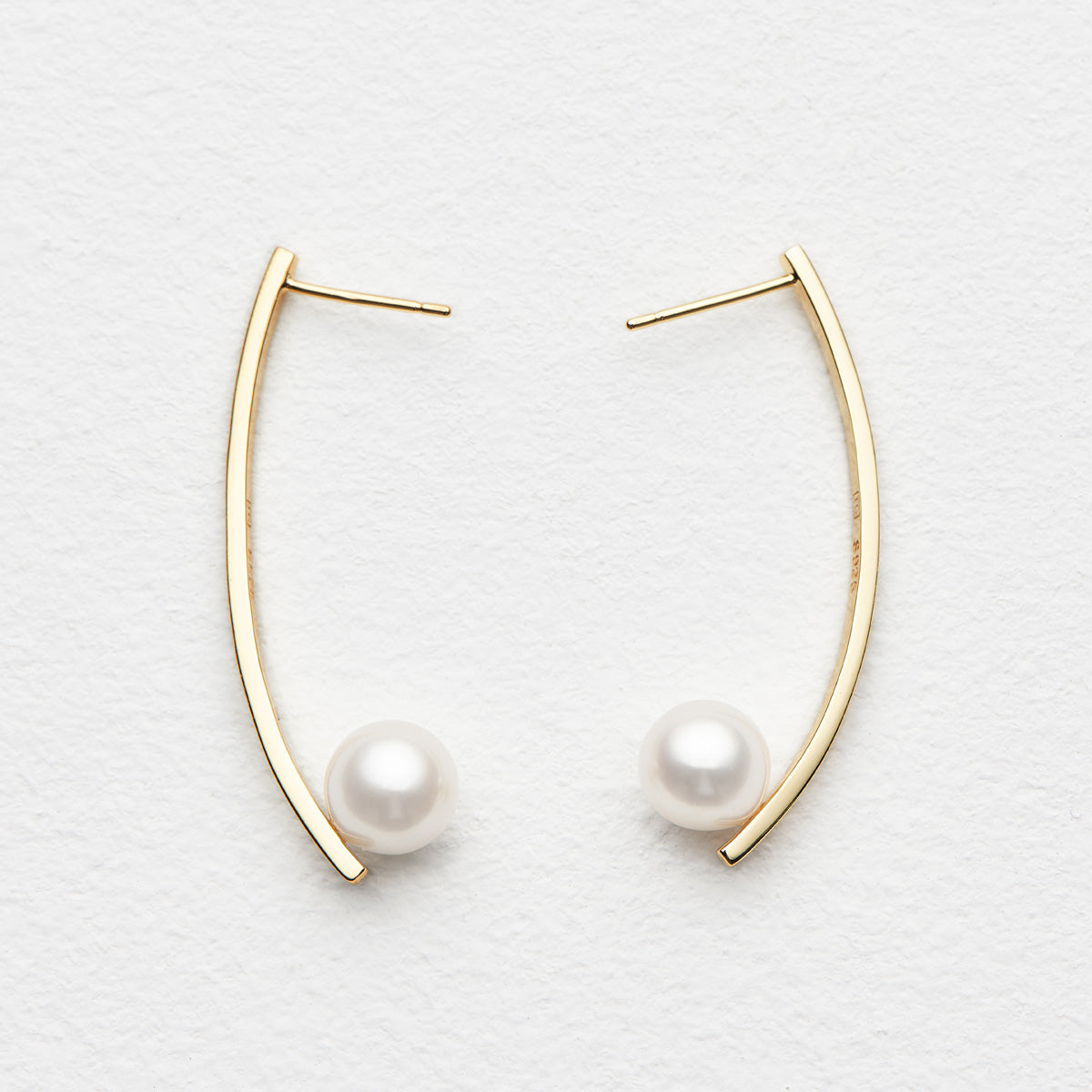 Atera Ingrid Pearl Earrings